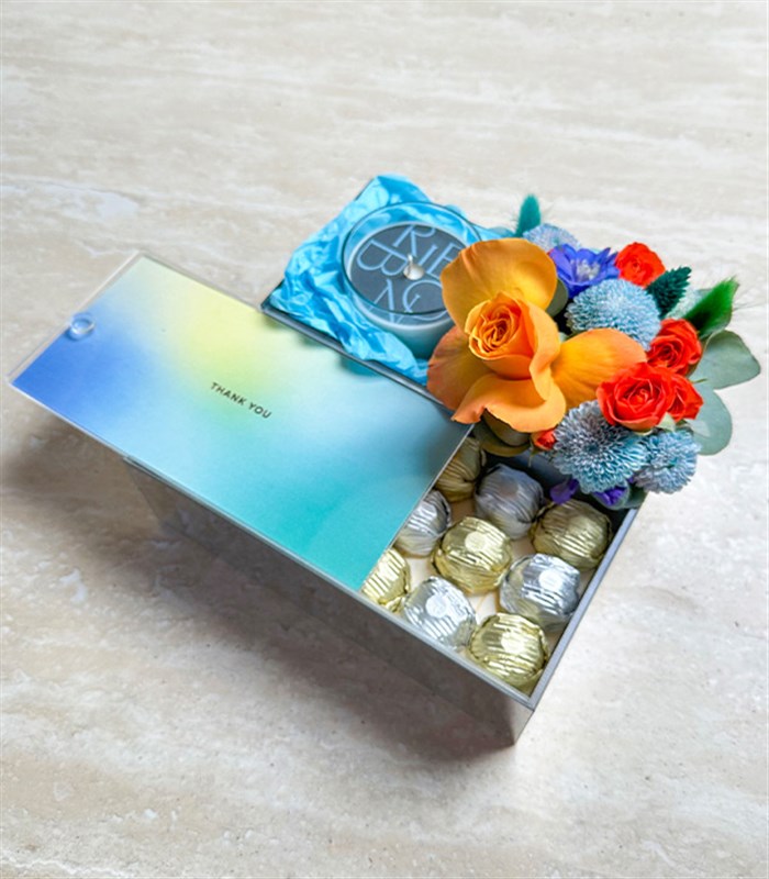 Thank You Turuncu Mavi Çiçekler Mum Çikolata Hediye Kutusu