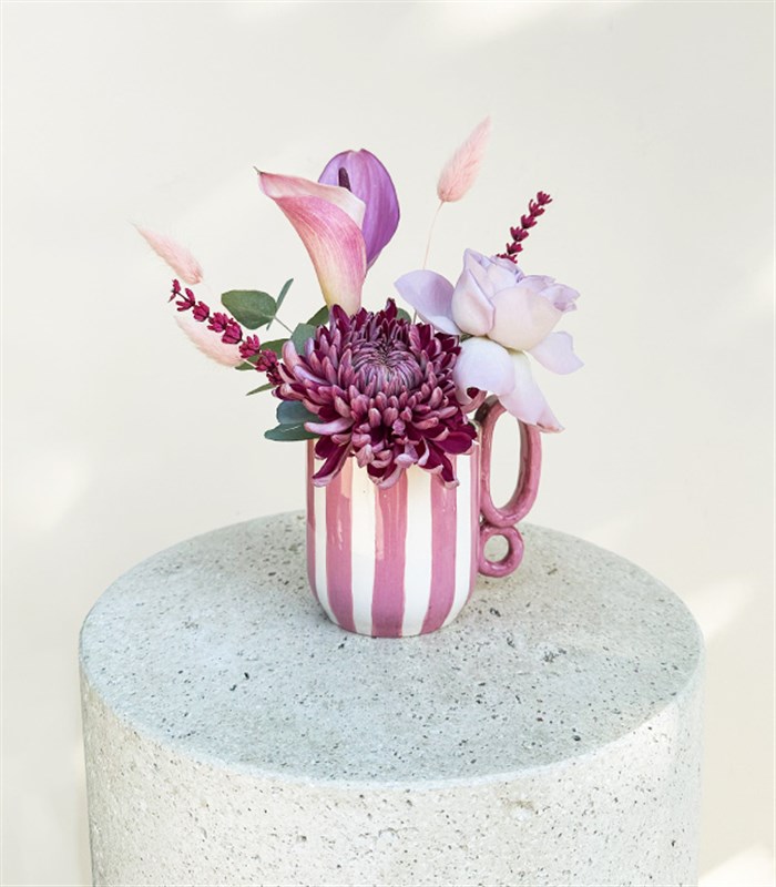 Flower Break Gül Kurusu El İşi Seramik Kupada Mini Aranjman