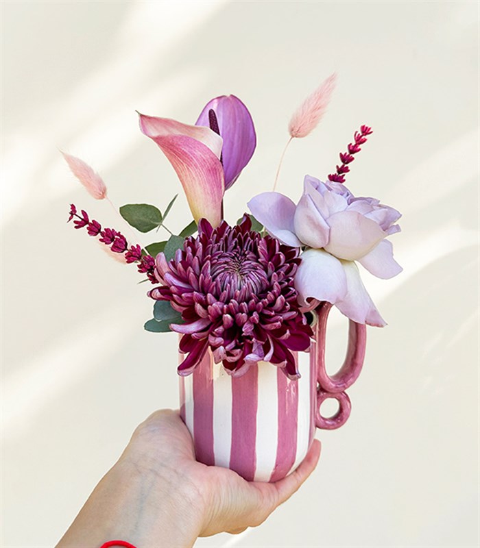 Flower Break Gül Kurusu El İşi Seramik Kupada Mini Aranjman