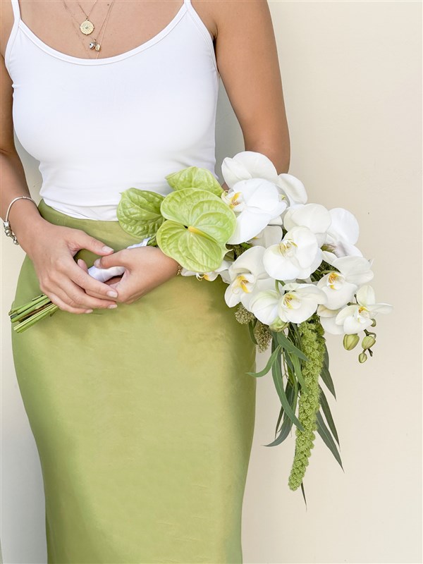 Loves Enchantment Beyaz Orkide Yeşil Antoryum Gelin Buketi