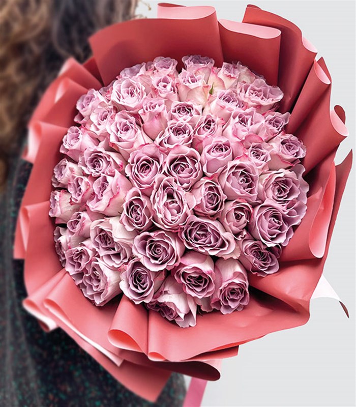 Dream Escape Grand Deluxe 51 Lila Gül Buketi