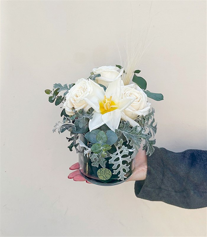 Ivory Mini Vazoda Beyaz Lale Gül Aranjmanı