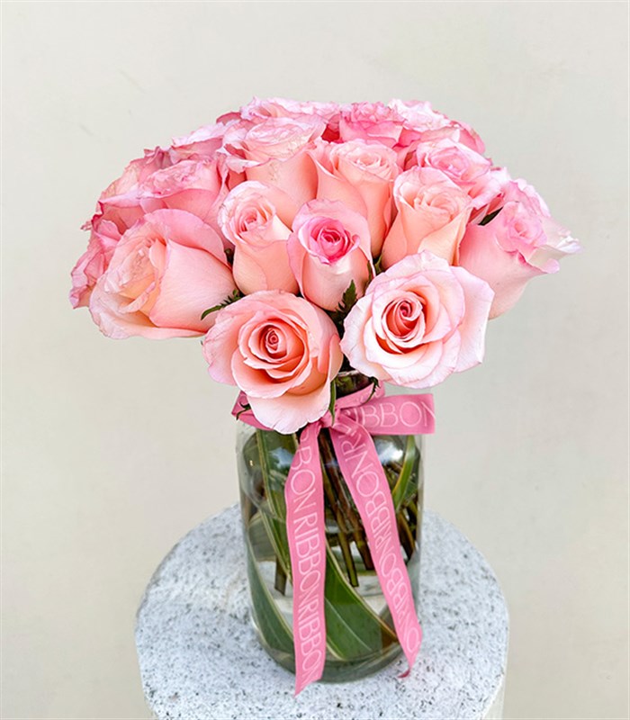 I Adore You Cam Vazoda 25 Pembe Güller Aranjmanı