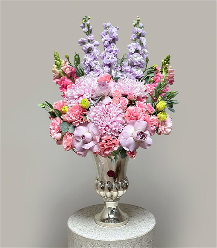 Ethereal Deluxe Silver Vazoda Lila Pembe Çiçek Aranjmanı