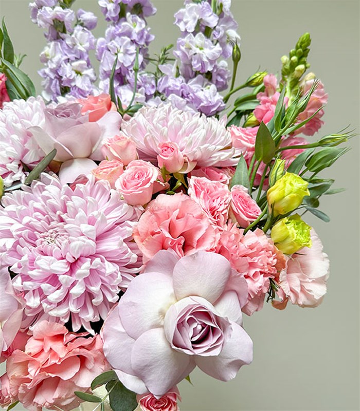 Ethereal Deluxe Silver Vazoda Lila Pembe Çiçek Aranjmanı