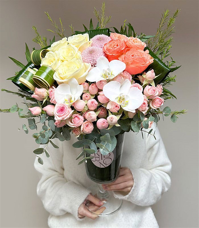 Beyaz Somon Gül Vazo Aranjman