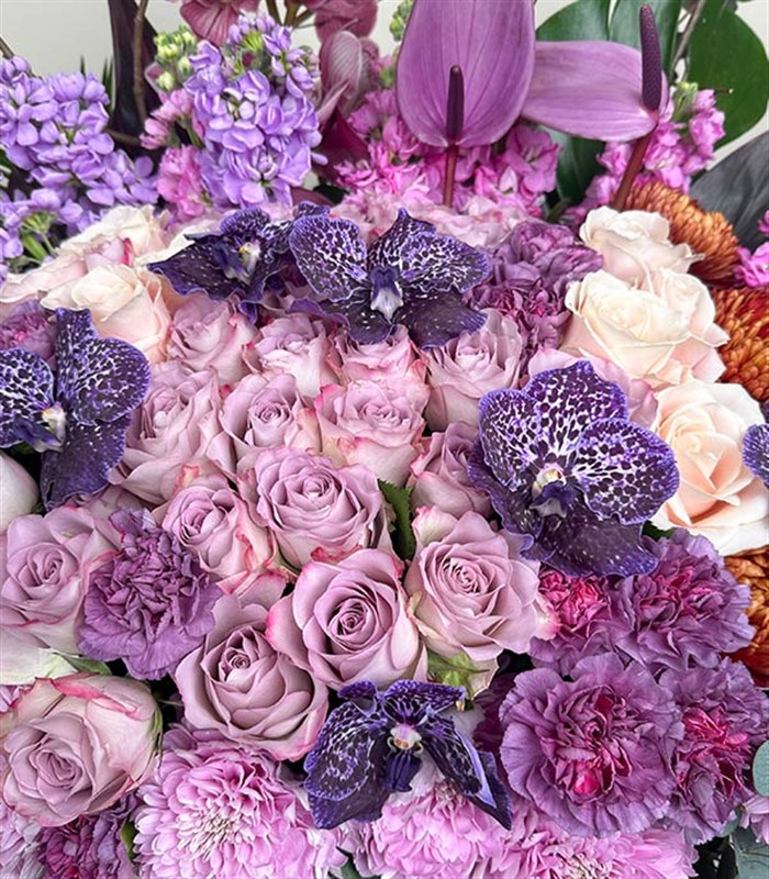 Sagittarius Lila Royal Deluxe Vazo Çiçek Aranjman