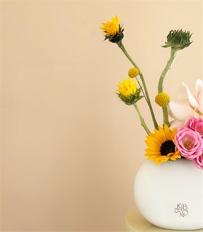 Sunspell Krem Mini Seramik Vazoda Ayçiçeği Pembe Gül Aranjmanı