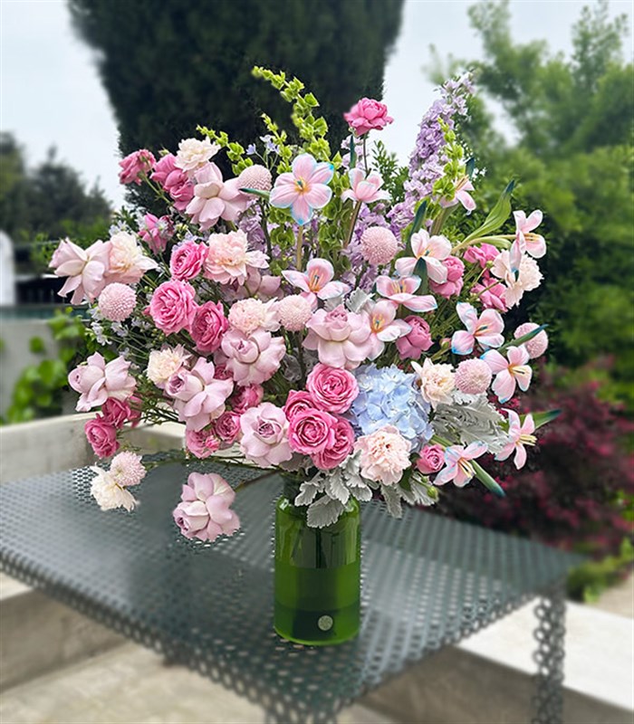 Cuore Fiorito Yeşil Vazoda Unicorn Lale Ortanca Şakayık Grand Deluxe Aranjman