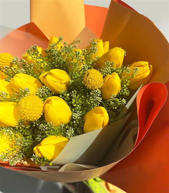 Giallo Deluxe 21 Sarı Lale Buketi