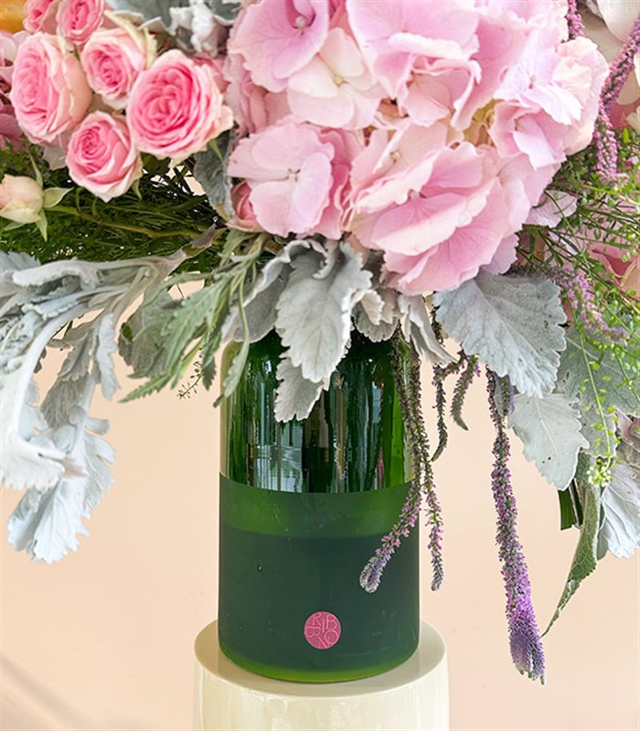 Sorriso Yeşil Vazoda Pembe Ortanca Protea Grand Deluxe Aranjman