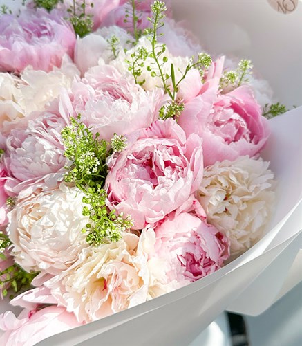 Été Dou 25 Powder Pink Peony Deluxe Bouquet