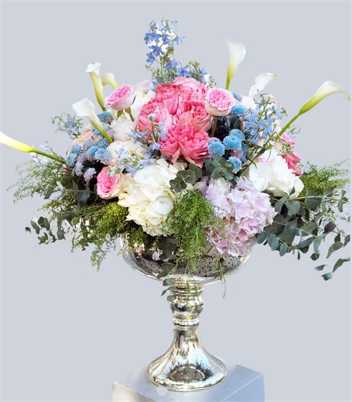 Celestial Panoramik Silver Ayaklı Vazoda Şakayıklı Royal Deluxe Aranjman