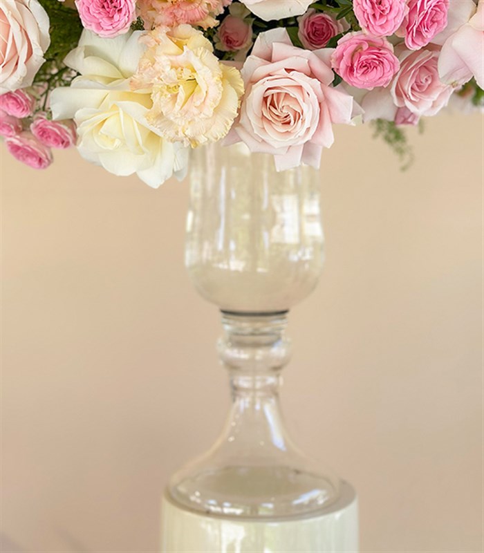 Royal Deluxe Panoramik Pudra Şakayık Ortanca Gül Aranjmanı