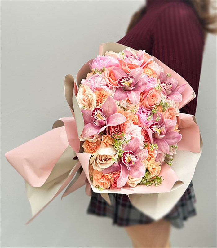 Fiorita Deluxe Pudra Şakayık Somon Gül Buketi