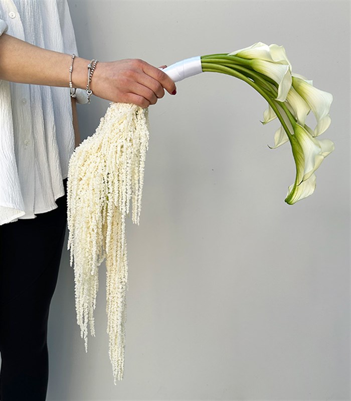 Beyaz Gala Amaranthus Gelin Buketi