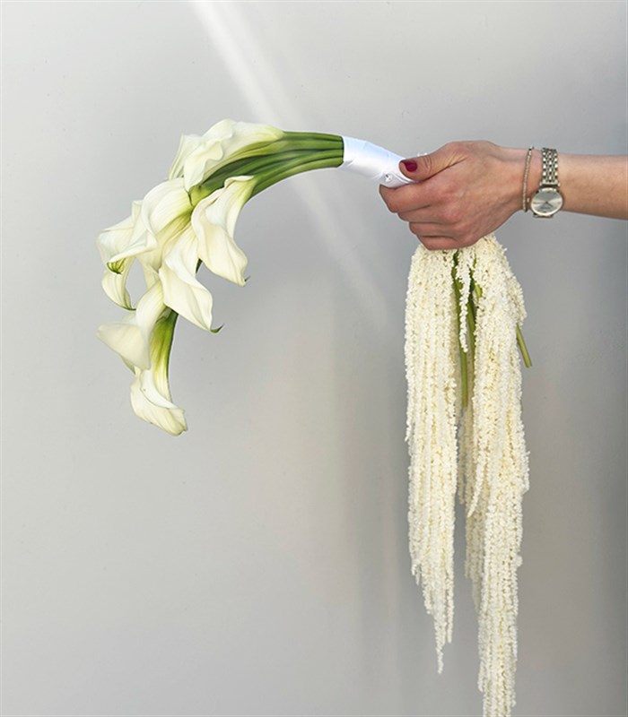 Beyaz Gala Amaranthus Gelin Buketi