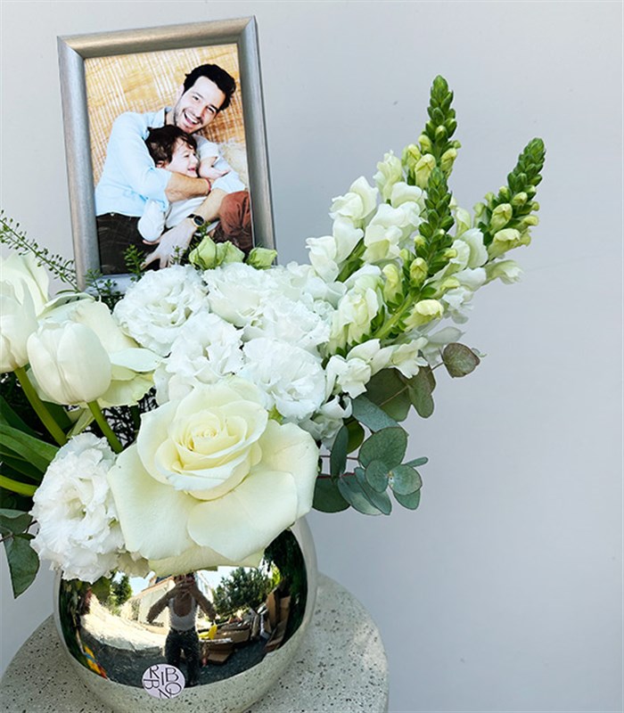 Kişiselleştirilebilir Fotoğraf Çerçeveli Silver Beyaz Aranjman