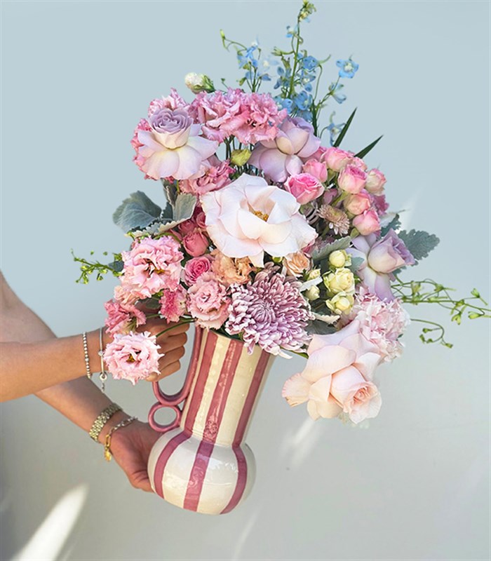 Coastal Pop Pembe El İşi Seramik Sürahi Vazoda Yaz Aranjmanı