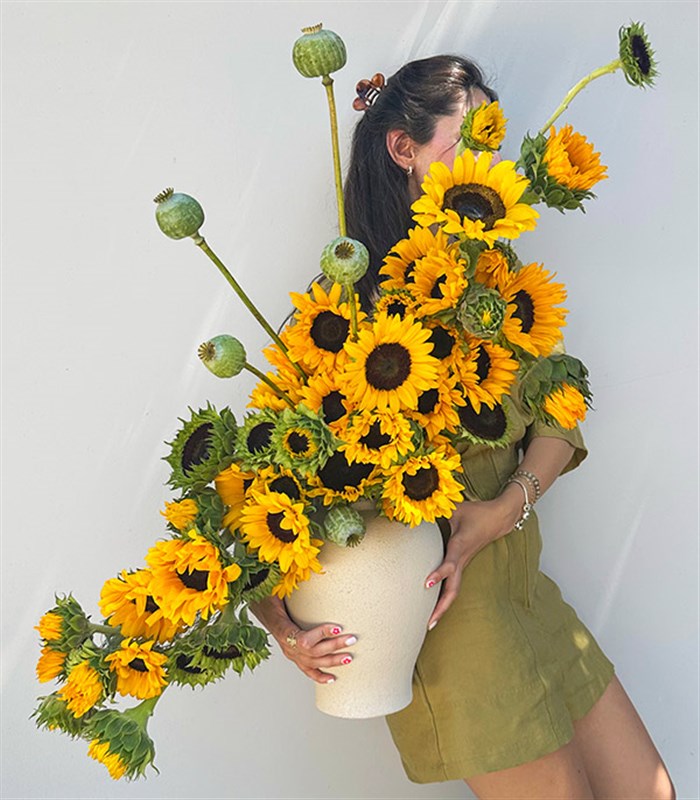 Sunflowers Seramik Vazoda Deluxe Ayçiçekleri Aranjmanı