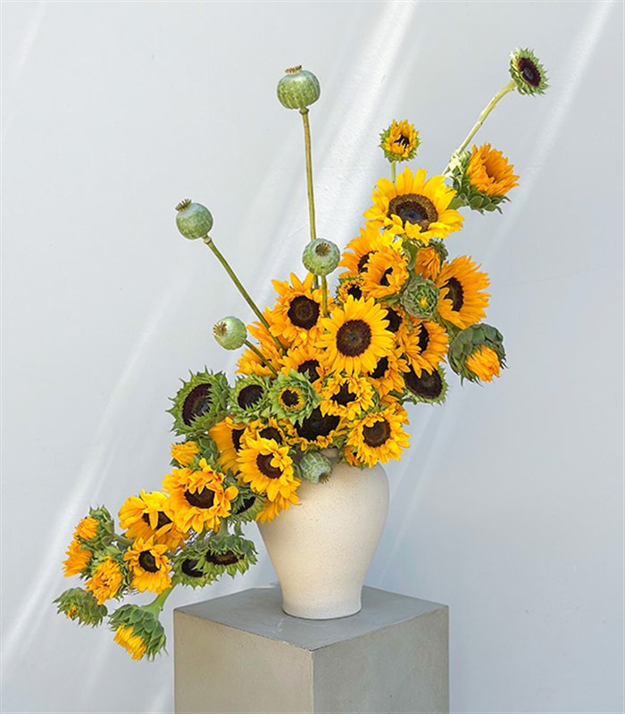 Sunflowers Seramik Vazoda Deluxe Ayçiçekleri Aranjmanı