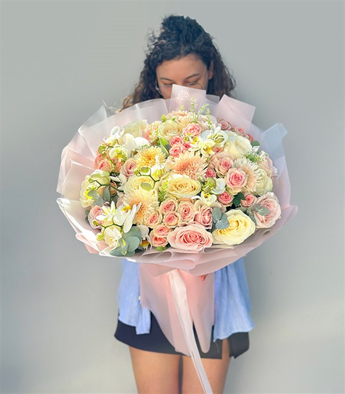 Dolce Amore Söz Nişan Buketi Beyaz Pembe Güller