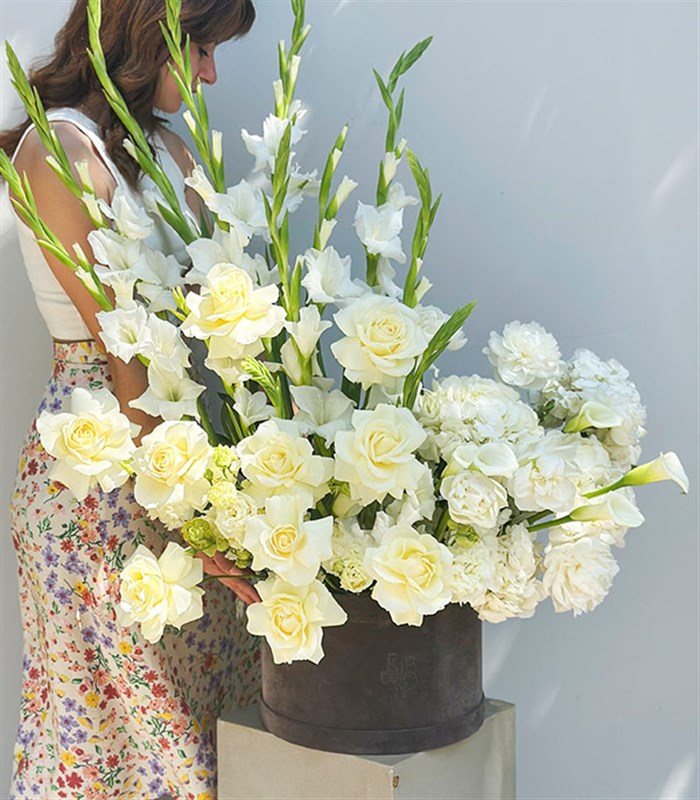 Luce Bianca Grand Deluxe Gri Kutuda Beyaz Yaz Aranjmanı