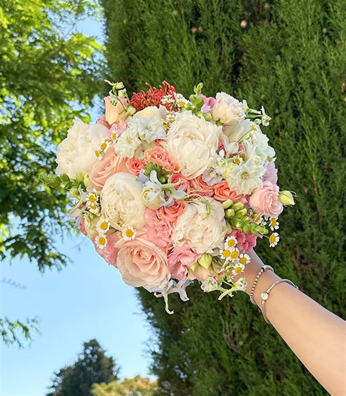 Aloura Lucas Şakayık Gül Lucas Gelin Buketi Damat Yaka Çiçeği Seti