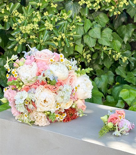 Aloura Lucas Peony Rose Lucas Bridal Bouquet Groom Boutonniere Set