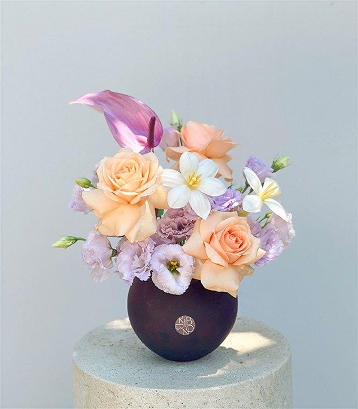 Mateo Mini Cam Vazoda Kayısı Gül Pastel Çiçekler