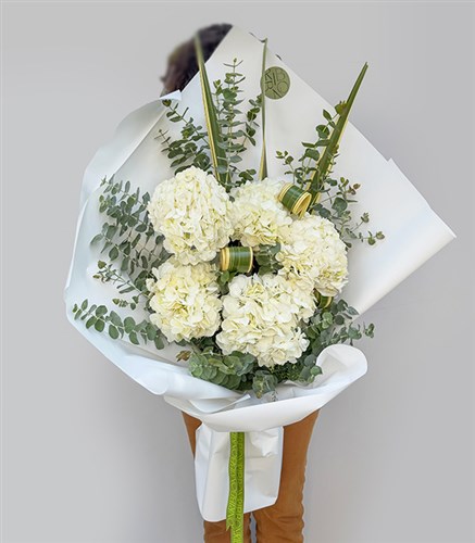 Deluxe Snowlace White Hydrangea Bouquet