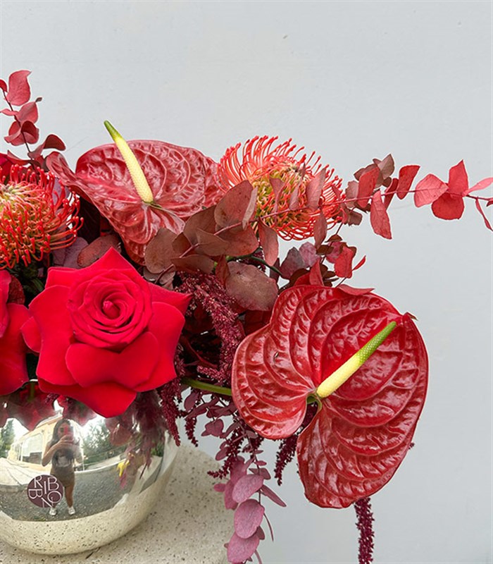 Amour Rouge Lucas Kırmızı Gül Sonbahar Aranjmanı