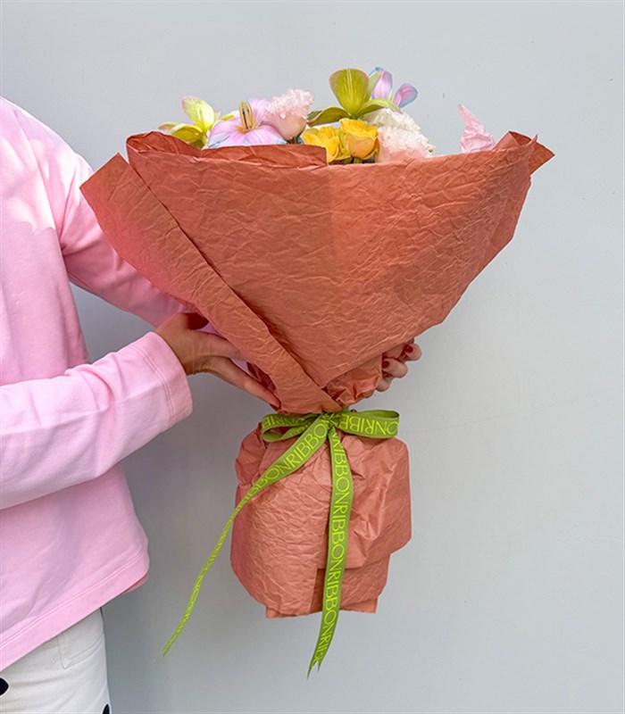 Color Serenade Lale Ortanca Rengarenk Çiçekler Buketi