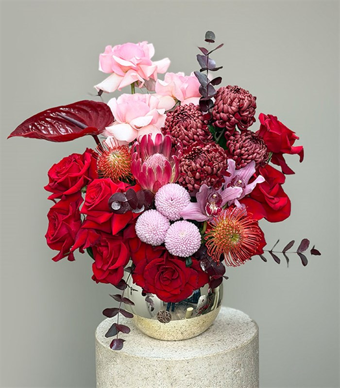 Poem Silver Vazoda Pembe Kırmızı Güller Çiçekleri