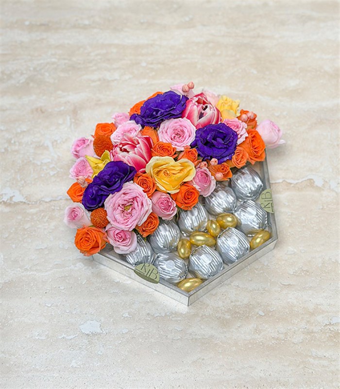 Rengarenk Çiçekler Luxe Yıldız Altıgen Ayna Çikolata Tepsisi