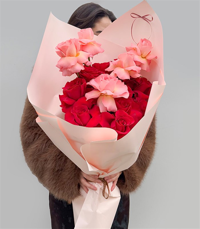 Match Deluxe Kırmızı Pembe Güller Buketi