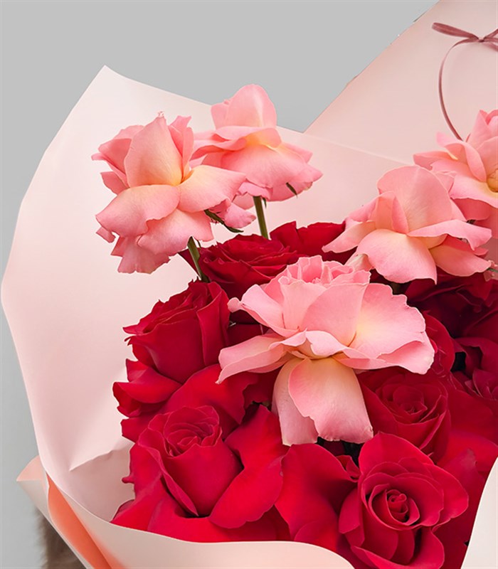 Match Deluxe Kırmızı Pembe Güller Buketi