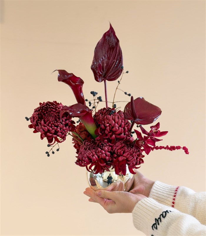 Burgundy Steel Bordo Anastasya Antoryum Aranjmanı