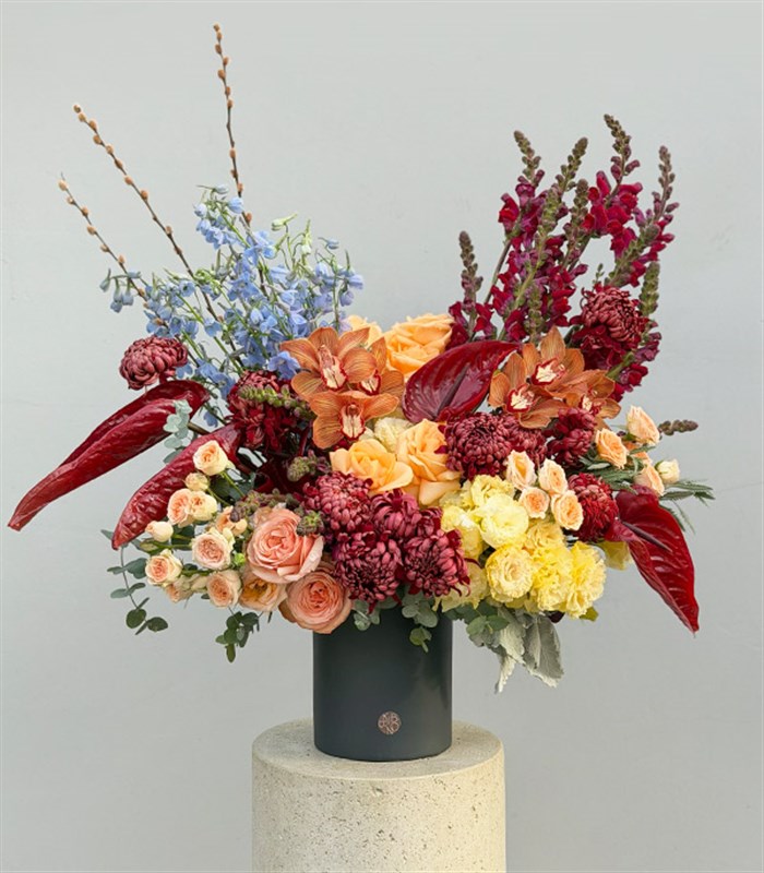 Always Love Deluxe Seramik Vazoda Çiçekler