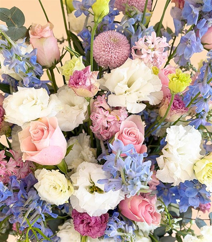 Forever Deluxe Krem Seramik Vazoda Pastel Çiçeği