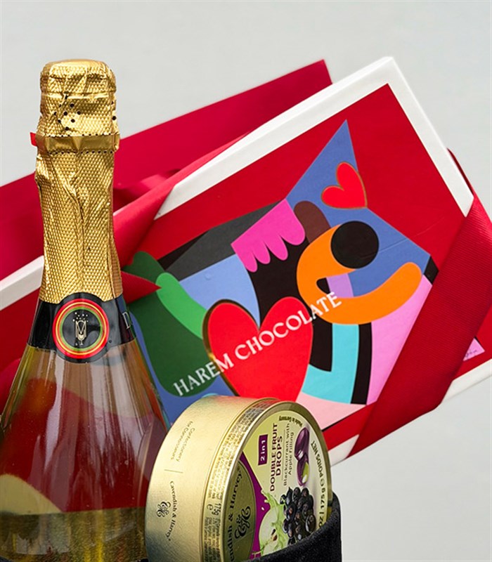 Siyah Kadife Kutlama Çikolatalı Hediye Kutusu