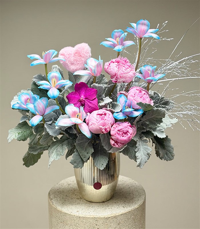 Moonpetal Deluxe Silver Vazoda Unicorn Lale Pembe Şakayık Aranjmanı