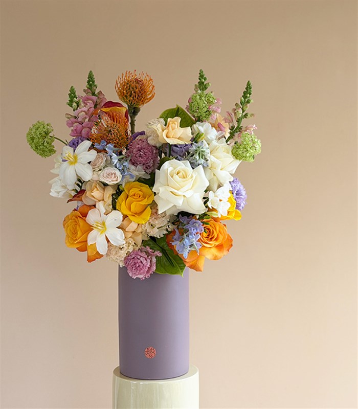 Bloom Deluxe Lila Seramik Vazoda Bahar Çiçekleri