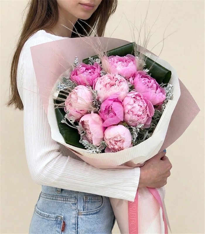 Agnes Pembe 9 Şakayık Buketi