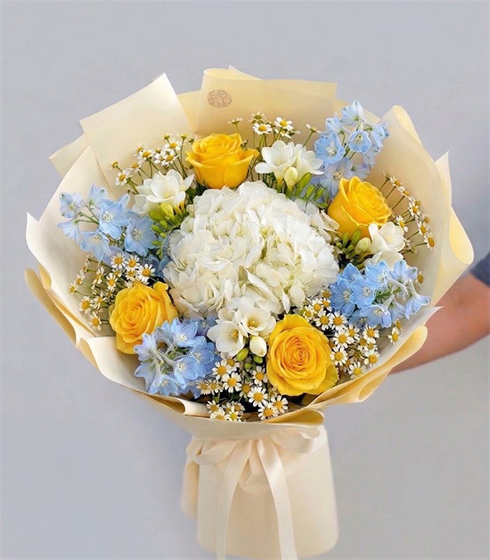 Golden Haze Beyaz Ortanca Gül Delfinyum Bahar Buketi