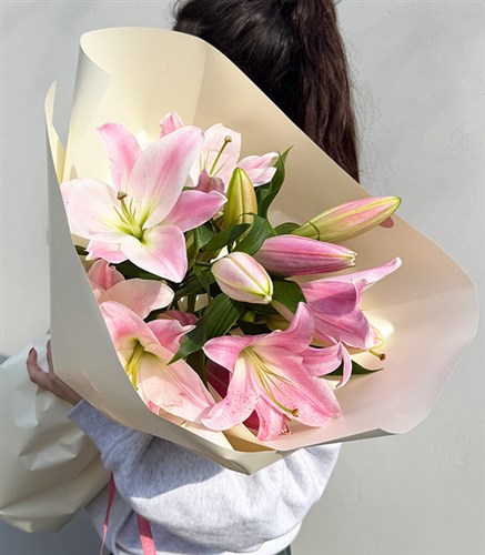 Lilies Pembe Lilyum Buketi