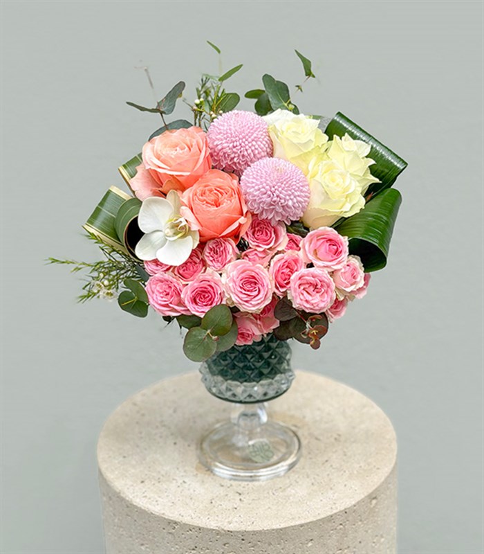 Leaf Beyaz Somon Gül Mini Kristal Vazo Aranjman