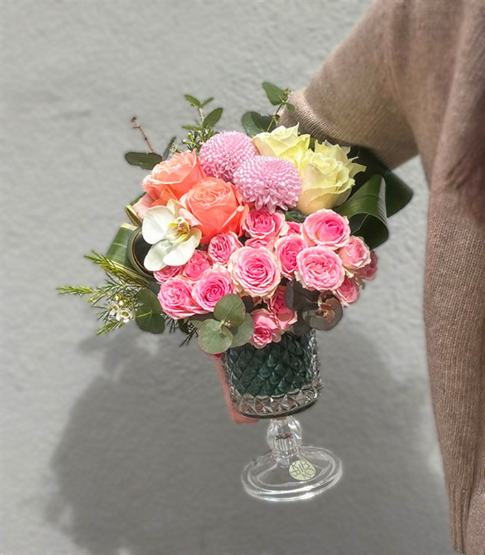 Leaf Beyaz Somon Gül Mini Kristal Vazo Aranjman