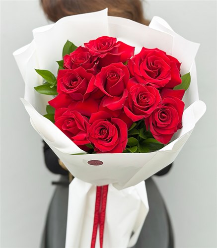 Red Rose Bouquet | Send Red Roses Bouquet | Bouquet of Roses Near Me