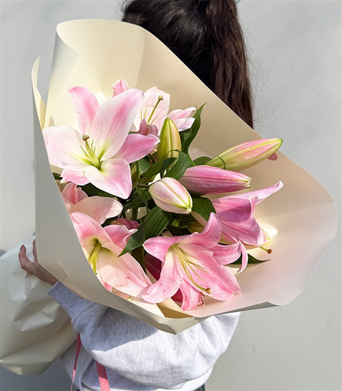 Lilies Pembe Lilyum Buketi